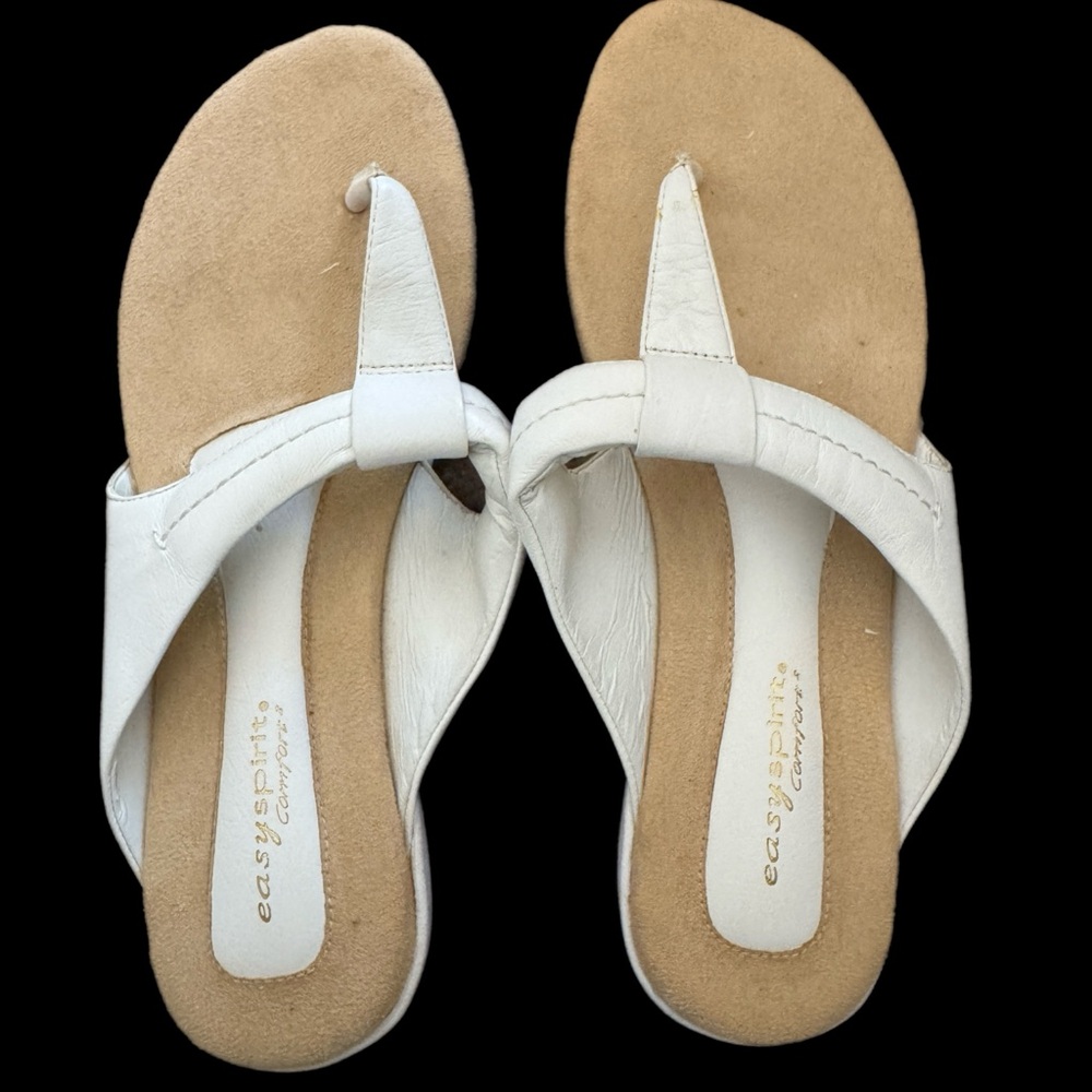 🩴Easy Spirit White and Tan Sandals with Comfort and Style